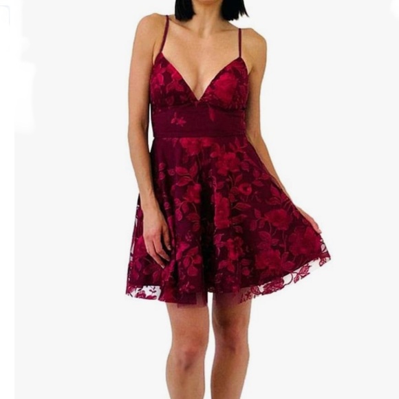 TRIXXI Womens Low Cut Spaghetti Strap V Neck Short Evening Fit+Flare Dress Sz 11 - Picture 1 of 16